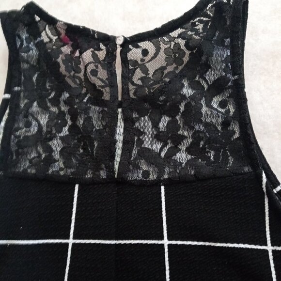 Candie's Junior Size M Black-White Block Check Dress. Back Lace Yoke Detail. - Picture 3 of 5